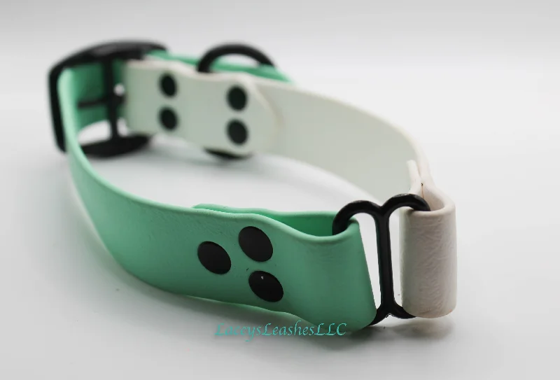 Medium Mint and White Collar with Black Hardware